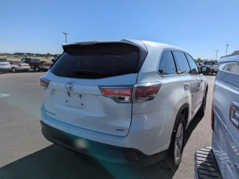 Another view of 2016 Toyota Highlander LE Plus for sale in Twin Falls, ID at Twin Falls Chevrolet
