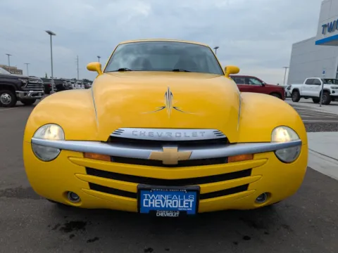 More photos of 2004 Chevrolet SSR LS at Twin Falls Chevrolet, ID