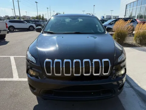 Photos of 2017 Jeep Cherokee Latitude for sale in Twin Falls, ID at Twin Falls Chevrolet