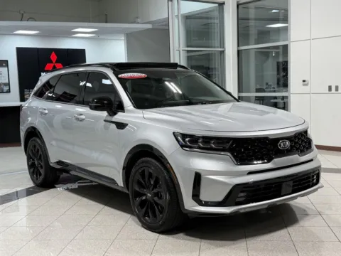 Photos of 2021 Kia Sorento SX for sale in Lincoln, NE at Clemons Mitsubishi