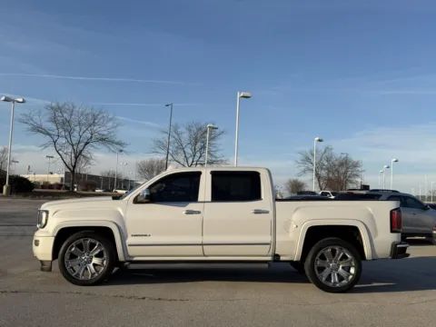 More photos of 2017 GMC Sierra 1500 Denali at Clemons Mitsubishi, NE