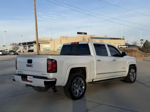 More photos of 2017 GMC Sierra 1500 Denali at Clemons Mitsubishi, NE