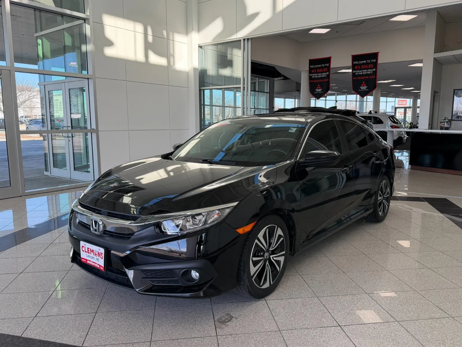 2017 Honda Civic EX-L's photo