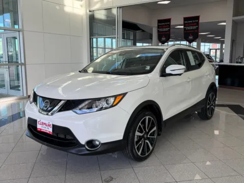 White 2019 Nissan Rogue Sport SL for sale in Lincoln, NE