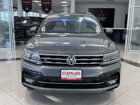 More photos of 2020 Volkswagen Tiguan SEL Premium R-Line at Clemons Mitsubishi, NE