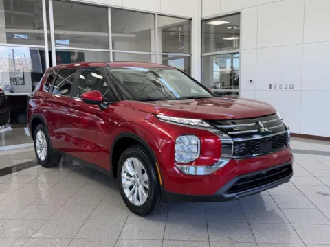 Photos of 2026 Mitsubishi Outlander ES for sale in Lincoln, NE at Clemons Mitsubishi