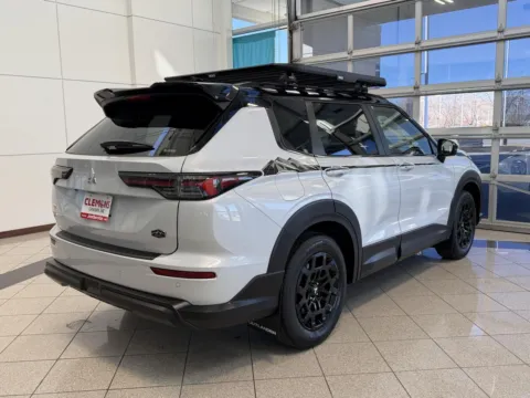 More photos of 2026 Mitsubishi Outlander Trail Edition at Clemons Mitsubishi, NE