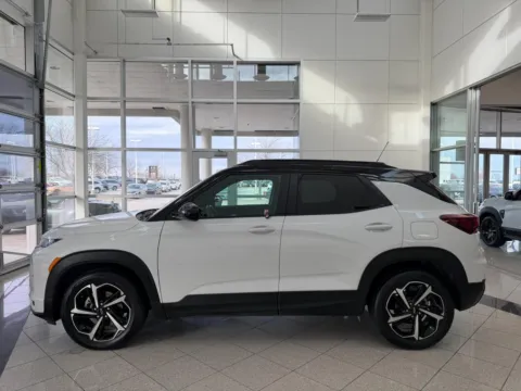 More photos of 2023 Chevrolet Trailblazer RS at Clemons Mitsubishi, NE
