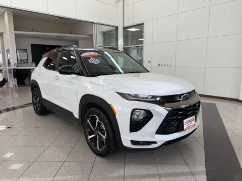 Photos of 2023 Chevrolet Trailblazer RS for sale in Lincoln, NE at Clemons Mitsubishi