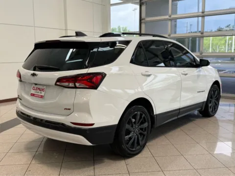 More photos of 2023 Chevrolet Equinox RS at Clemons Mitsubishi, NE