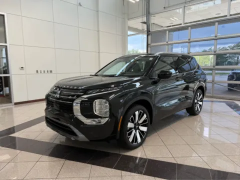 Black 2025 Mitsubishi Outlander SEL for sale in Lincoln, NE