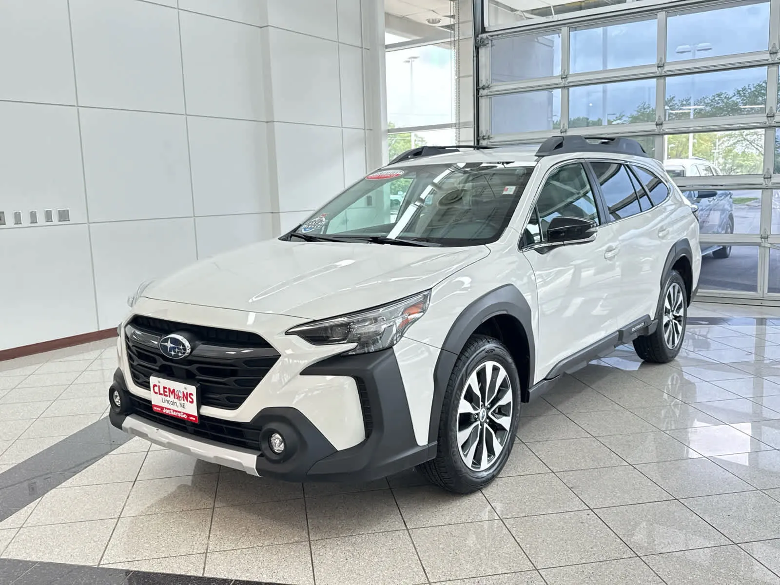 White 2023 Subaru Outback Limited for sale in Lincoln, NE