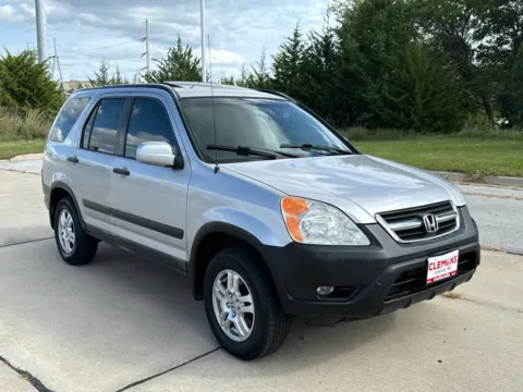 Photos of 2002 Honda CR-V EX for sale in Lincoln, NE at Clemons Mitsubishi