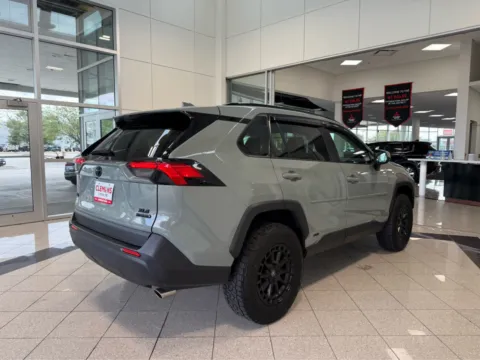 More photos of 2022 Toyota RAV4 Hybrid XLE at Clemons Mitsubishi, NE