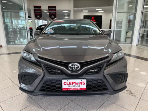 More photos of 2021 Toyota Camry SE at Clemons Mitsubishi, NE