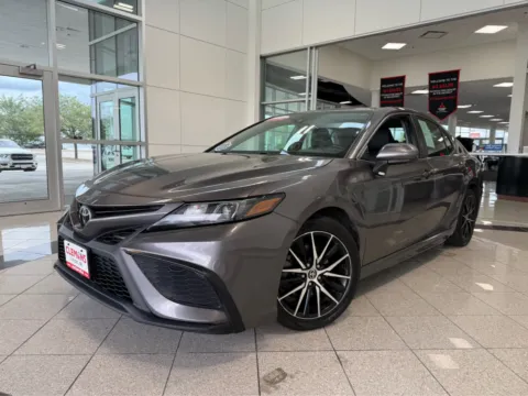 Gray 2021 Toyota Camry SE for sale in Lincoln, NE