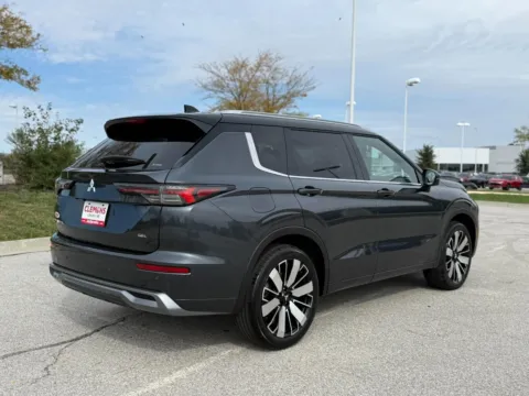 More photos of 2025 Mitsubishi Outlander SEL 2.5 S-AWC at Clemons Mitsubishi, NE