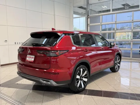 Another view of 2025 Mitsubishi Outlander SE for sale in Lincoln, NE at Clemons Mitsubishi