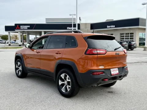 Another view of 2016 Jeep Cherokee Trailhawk for sale in Lincoln, NE at Clemons Mitsubishi
