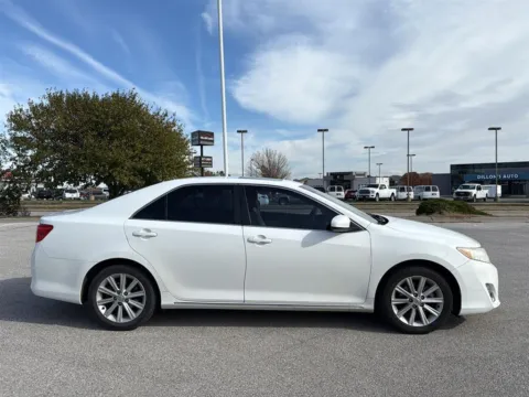 More photos of 2013 Toyota Camry XLE at Clemons Mitsubishi, NE
