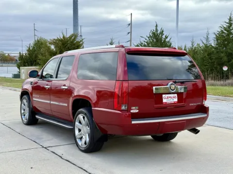Another view of 2012 Cadillac Escalade ESV Luxury for sale in Lincoln, NE at Clemons Mitsubishi