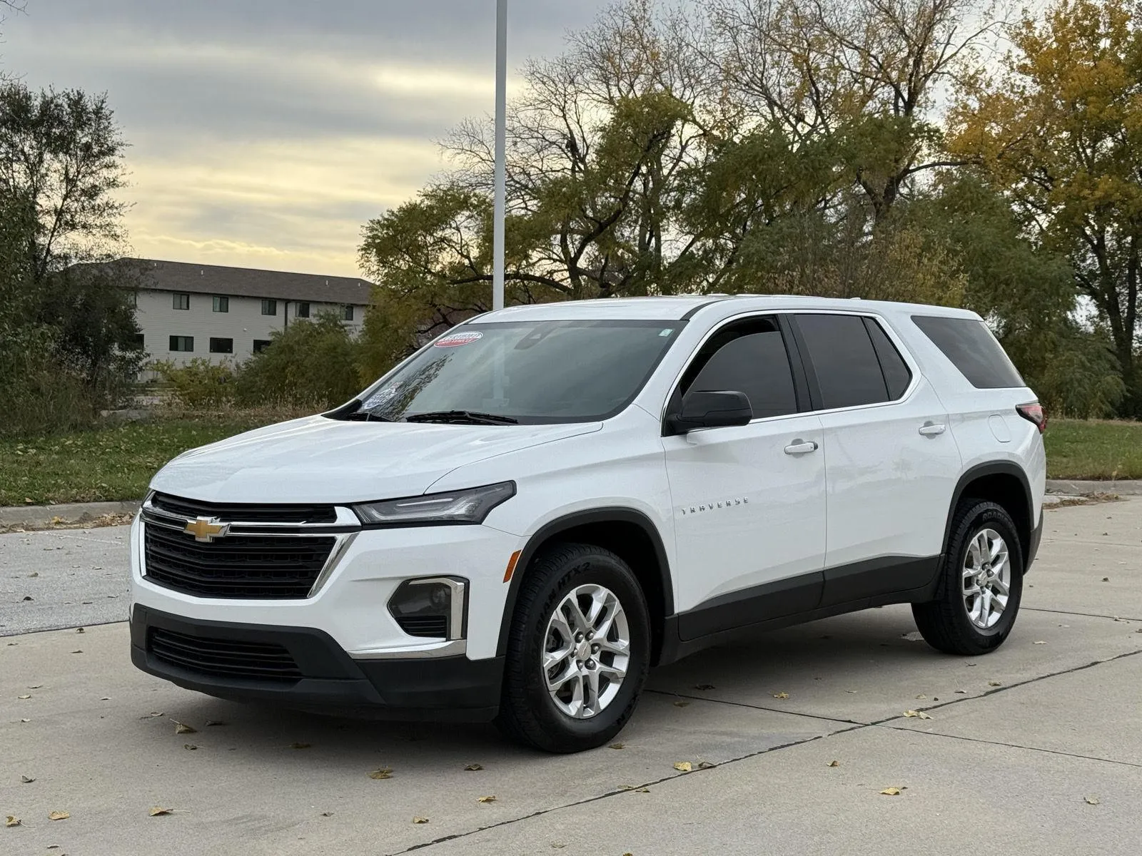 White 2022 Chevrolet Traverse LS for sale in Lincoln, NE