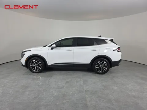 More photos of 2023 Kia Sportage EX at Clement Ford, MO