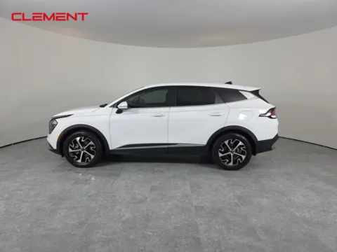 More photos of 2023 Kia Sportage EX at Clement Ford, MO