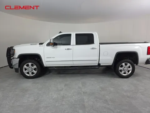 More photos of 2018 GMC Sierra 2500HD SLT at Clement Ford, MO