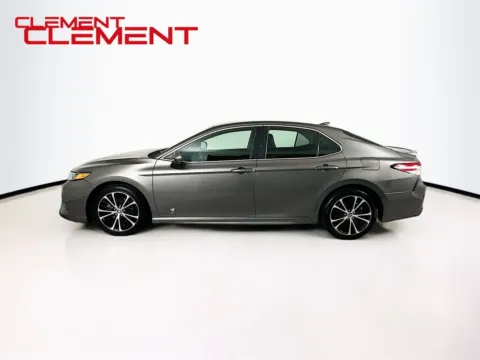 More photos of 2020 Toyota Camry SE at Clement Ford, MO