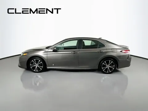 More photos of 2020 Toyota Camry SE at Clement Ford, MO