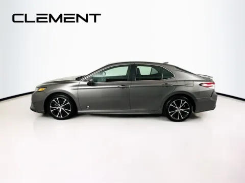 More photos of 2020 Toyota Camry SE at Clement Ford, MO