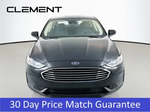 Photos of 2020 Ford Fusion SE for sale in Wentzville, MO at Clement Ford