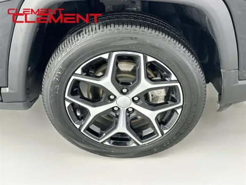 More photos of 2024 Jeep Compass Latitude at Clement Ford, MO