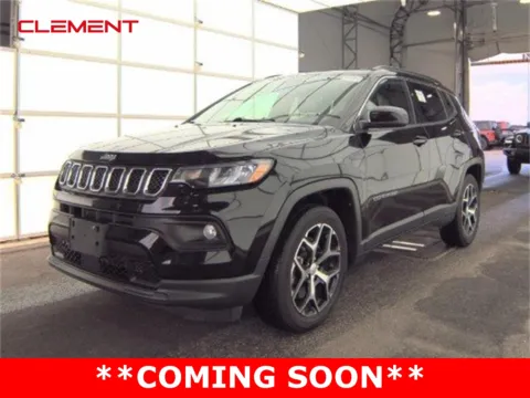 Black 2024 Jeep Compass Latitude for sale in Wentzville, MO