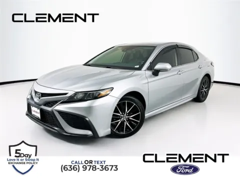 Silver 2022 Toyota Camry SE for sale in Wentzville, MO