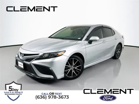 Silver 2022 Toyota Camry SE for sale in Wentzville, MO