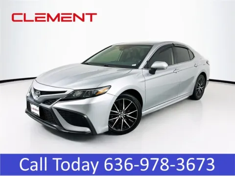 Silver 2022 Toyota Camry SE for sale in Wentzville, MO