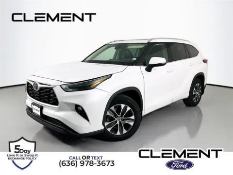 White 2022 Toyota Highlander XLE for sale in Wentzville, MO