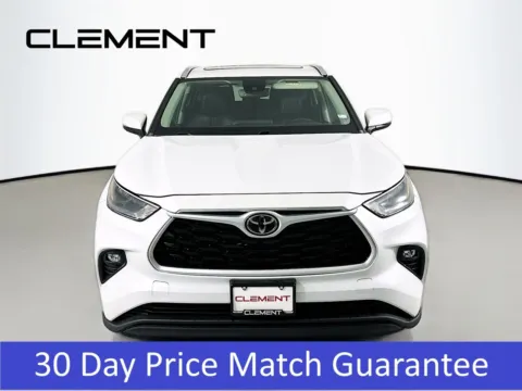 Photos of 2022 Toyota Highlander XLE for sale in Wentzville, MO at Clement Ford