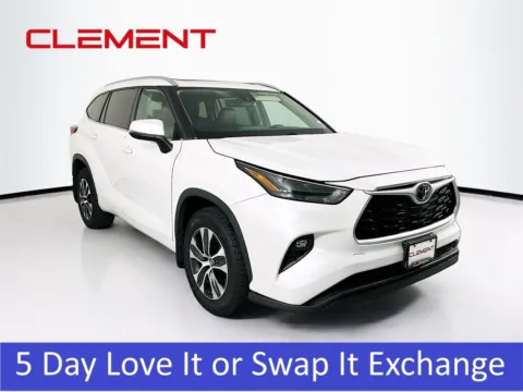 Another view of 2022 Toyota Highlander XLE for sale in Wentzville, MO at Clement Ford