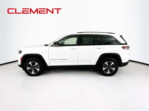 More photos of 2022 Jeep Grand Cherokee 4xe at Clement Ford, MO