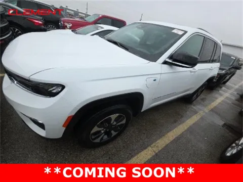 White 2022 Jeep Grand Cherokee 4xe for sale in Wentzville, MO