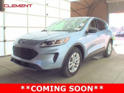 Silver 2022 Ford Escape SE for sale in Wentzville, MO