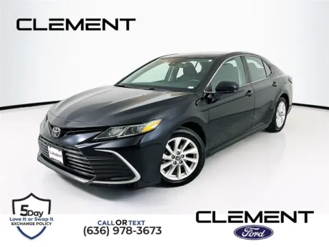 Black 2022 Toyota Camry LE for sale in Wentzville, MO