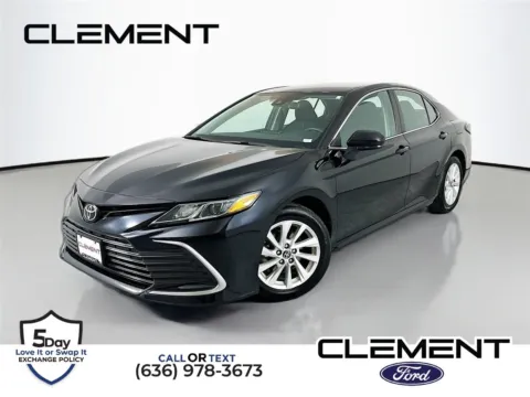 Black 2022 Toyota Camry LE for sale in Wentzville, MO