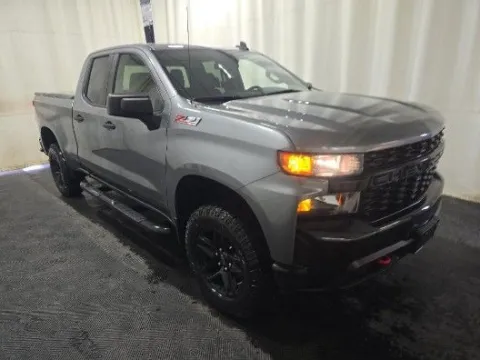 Photos of 2019 Chevrolet Silverado 1500 Custom Trail Boss for sale in Wentzville, MO at Clement Ford