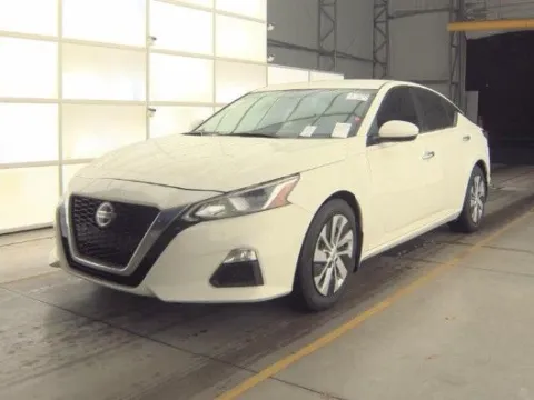 White 2020 Nissan Altima 2.5 S for sale in Wentzville, MO