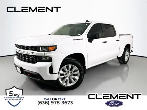White 2021 Chevrolet Silverado 1500 Custom for sale in Wentzville, MO