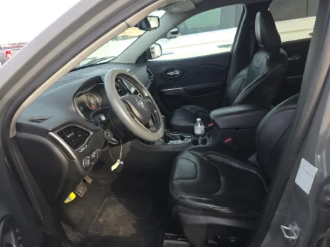 Another view of 2019 Jeep Cherokee Limited for sale in Wentzville, MO at Clement Ford